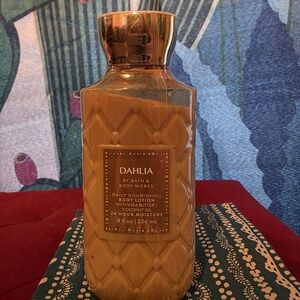 Bath & Body Works Dahlia Daily Nourishing Body Lotion - Gold